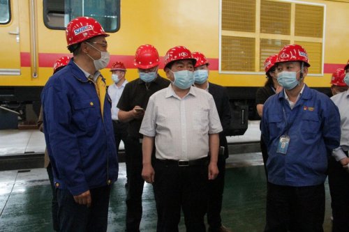 襄阳市副市长李德璋一行莅临天博官方网站_天博(中国)股份有限公司重工开展工业企业调研工作