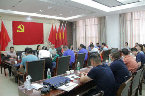 襄阳市委巡察办、天博官方网站_天博(中国)股份有限公司重工党支部联合开展5月份主题党日活动